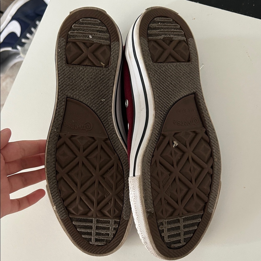 Converse - Picture 3 of 3